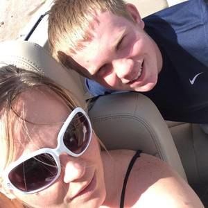 Meet your Posher, Cari